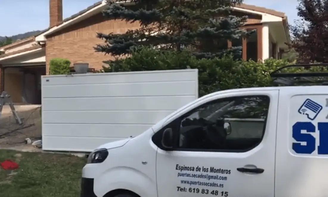 como elegir la mejor puerta automática para cerramiento de fincas