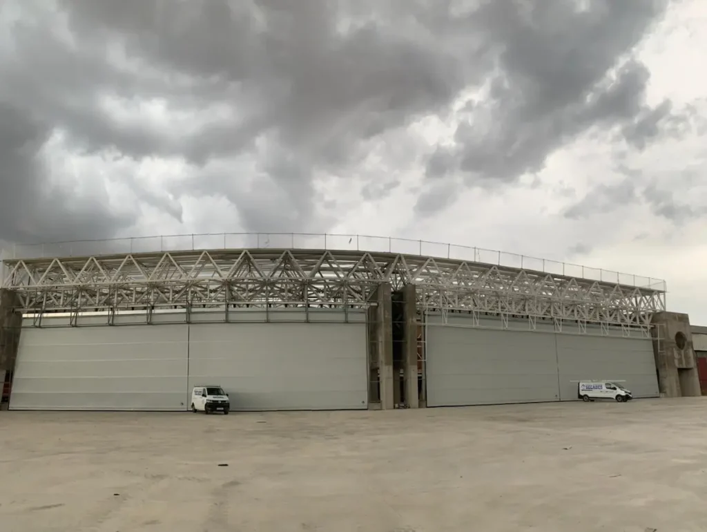 Instalación en Álava de dos puertas rápidas de doble lona