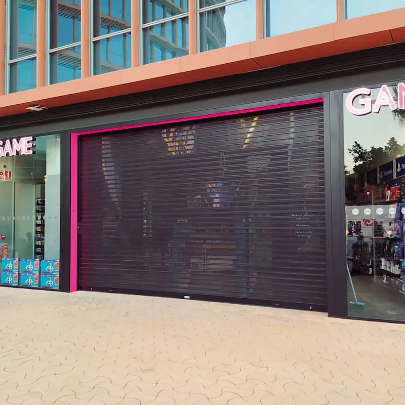 Cuánto cuesta instalar una puerta de garaje enrollable: guía completa de precios Cuánto cuesta instalar una puerta de garaje enrollable: guía completa de precios